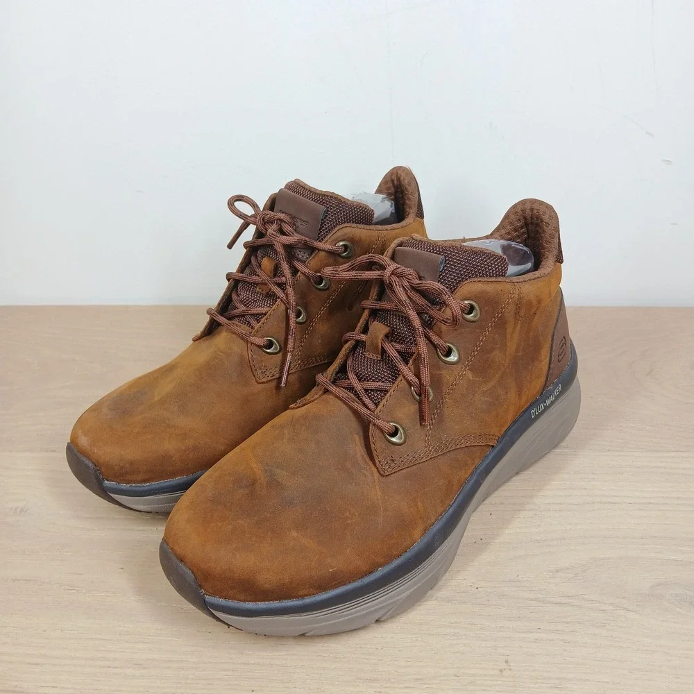Skechers D'Lux Walker Boots Mens 8 Brown Leather Mid Top Relaxed Fit Sneakers